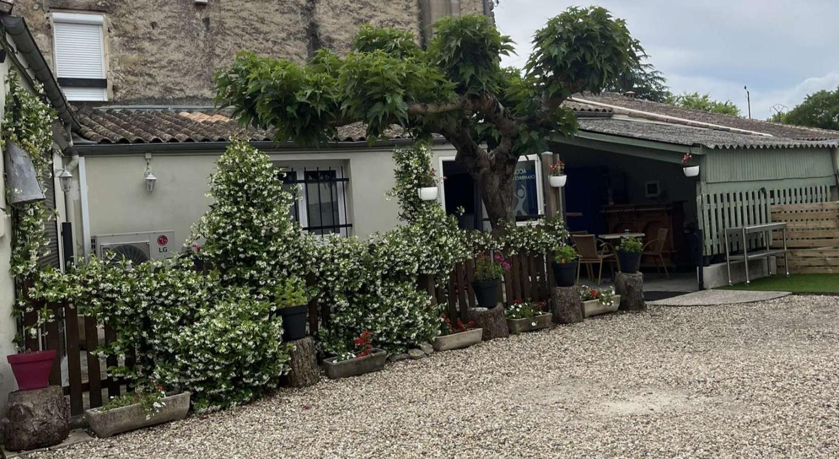 Bed and Breakfast L'Estuaire Saint-Seurin-de-Cursac Zewnętrze zdjęcie